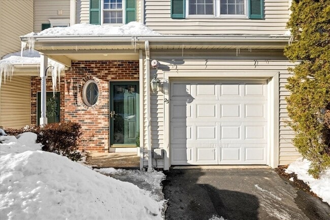 67 N Quinsigamond Ave in Shrewsbury, MA - Foto de edificio - Building Photo