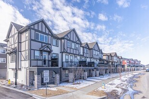 2084 Wonnacott Way SW in Edmonton, AB - Building Photo