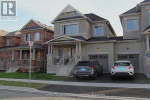 1450 Chretien St in Milton, ON - Building Photo