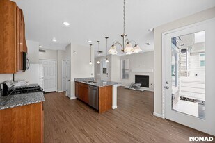 5755 S Buchanan Ct in Aurora, CO - Building Photo