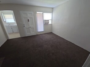 681 N 1st Ave in Upland, CA - Building Photo - Building Photo