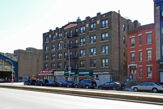 300-304 10th St in Brooklyn, NY - Foto de edificio - Building Photo