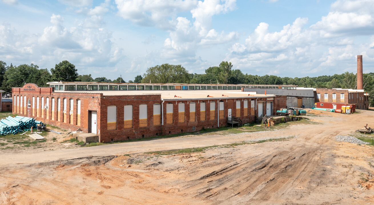 Spinning Mill Apartments in Clayton, NC - Building Photo