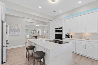 9010 Gardens Glen Cir in Palm Beach Gardens, FL - Building Photo - Building Photo