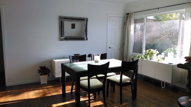 property at 914 Fonthill Ave