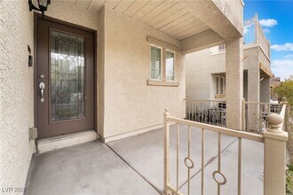 9132 Gabardine Ave in Las Vegas, NV - Building Photo - Building Photo