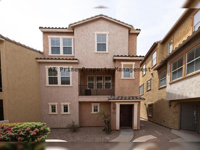 2032 N 78th Glen in Phoenix, AZ - Building Photo - Building Photo