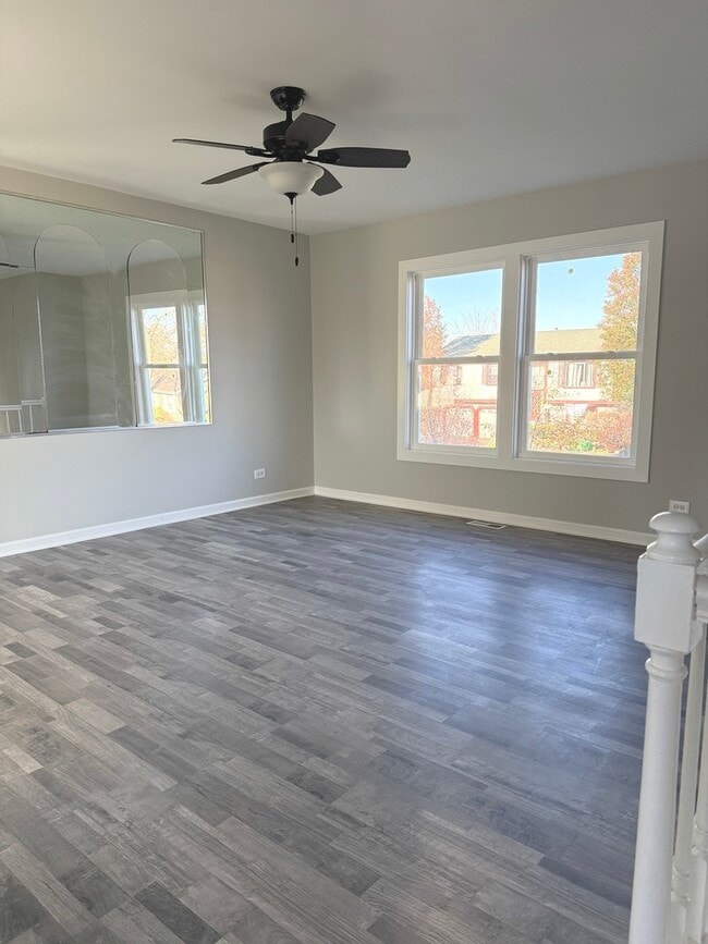 651 Chesapeake Dr in Bolingbrook, IL - Building Photo - Building Photo