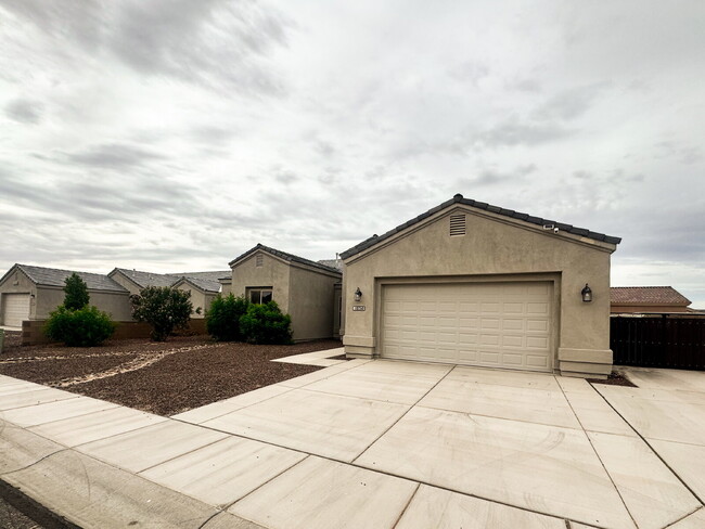 10250 E 39th Pl in Yuma, AZ - Building Photo - Building Photo