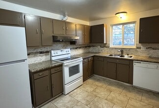 12327 E Virginia Pl in Aurora, CO - Building Photo - Building Photo