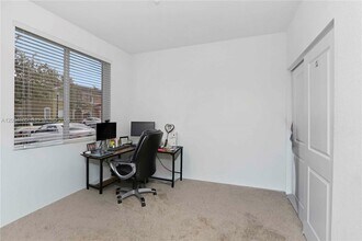 1052 SE 23rd Ave in Homestead, FL - Building Photo - Building Photo