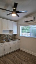 960 SW 42nd Ave in Plantation, FL - Building Photo - Building Photo