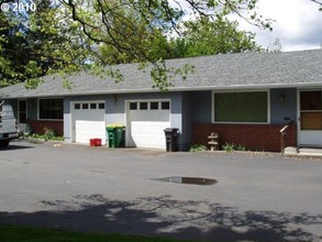 5455 SW Watson Ave in Beaverton, OR - Building Photo - Other