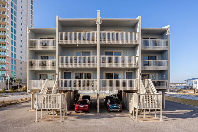 Summer House West in Gulf Shores, AL - Building Photo - Building Photo