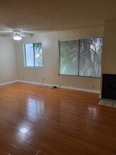 13406 Moorpark St. Apartments in Sherman Oaks, CA - Building Photo - Building Photo