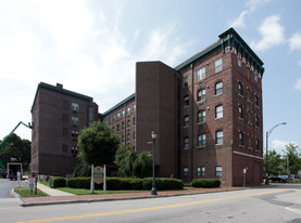 Yadkin House Apartments