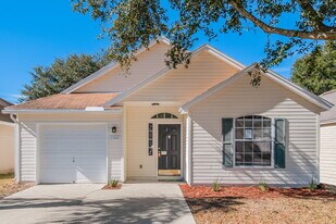 1148 Brookwood Bluff Rd E in Jacksonville, FL - Building Photo