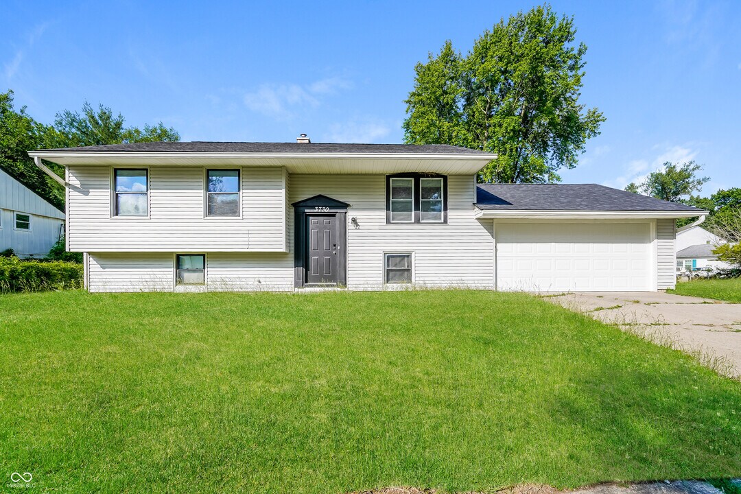 3730 Erin Dr in Indianapolis, IN - Building Photo