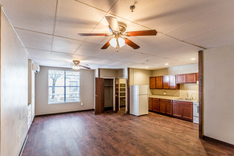 Rose Villa Senior Living in Hot Springs, AR - Building Photo - Interior Photo