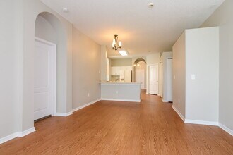 22820 Marsh Wren Dr in Land O Lakes, FL - Foto de edificio - Building Photo