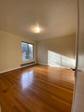 Lansdowne Manor in Seattle, WA - Foto de edificio - Interior Photo