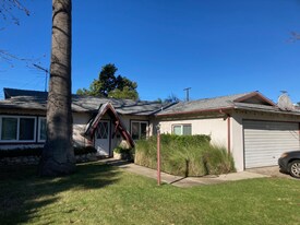 8831 Debra Ave in Los Angeles, CA - Building Photo