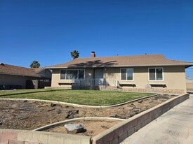 6853 Morningside Ave in Riverside, CA - Building Photo