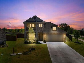 155 Red Cedar Ct in Balch Springs, TX - Building Photo - Building Photo