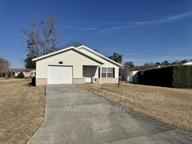 302 SE Elm Loop in Lake City, FL - Building Photo - Building Photo