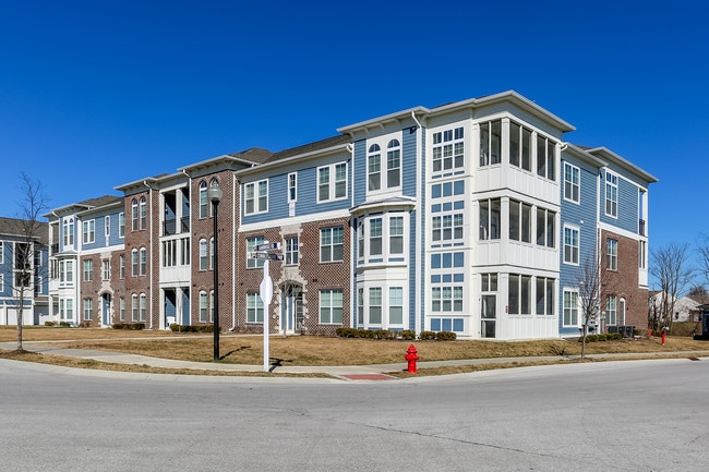 LINDEN SQUARE