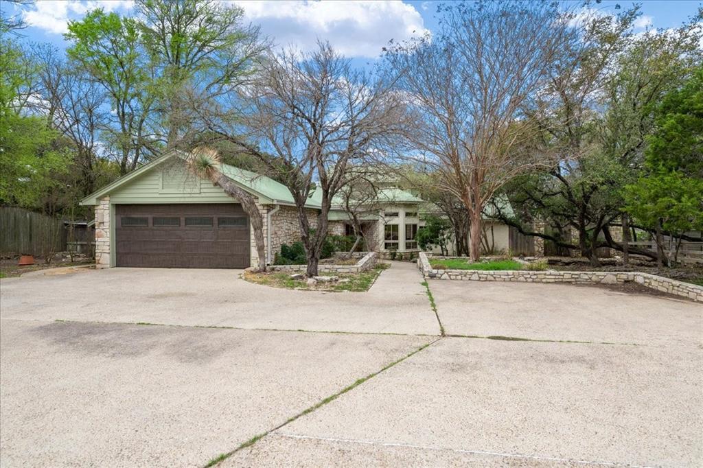 701 Shade Rd in Wimberley, TX - Building Photo