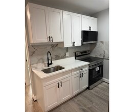 1920 Harlem Ave in Baltimore, MD - Building Photo - Building Photo