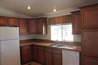 1601 S Sandhill Rd in Las Vegas, NV - Building Photo - Building Photo