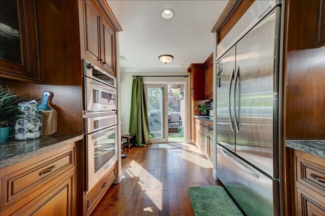 7608 Camino Aberto in Carlsbad, CA - Building Photo - Building Photo