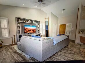 2913 E Runaway Bay Pl in Chandler, AZ - Building Photo - Building Photo