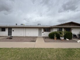 7125 W Mariposa St in Phoenix, AZ - Building Photo