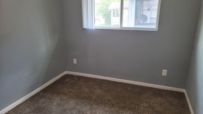 property at 806 Jefferson Ave