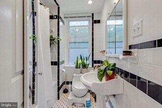 618 N 40th St in Philadelphia, PA - Building Photo - Building Photo