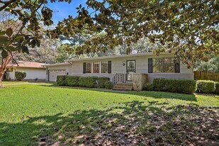 5814 Canton Park Dr in Jackson, MS - Building Photo