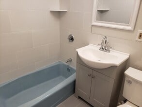 194 Kelton St, Unit #2 in Boston, MA - Building Photo - Building Photo