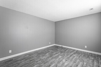 508 Ely Rd-Unit -Unit B in Chattanooga, TN - Building Photo - Building Photo