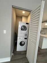 3943 N Janssen Ave, Unit 2BD in Chicago, IL - Building Photo - Building Photo