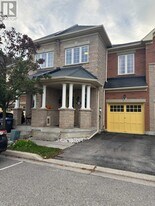 9710 McLaughlin Rd N in Brampton, ON - Building Photo