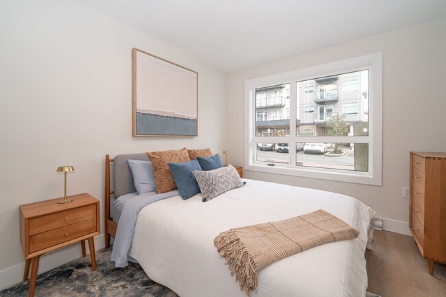 Woodland Place in Langford, BC - Foto de edificio - Building Photo