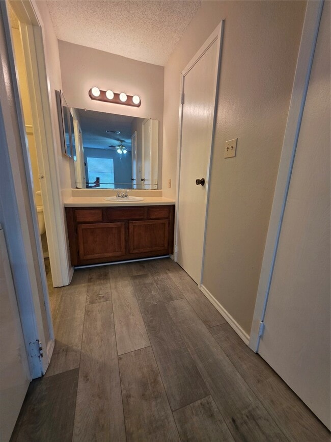 property at 2501 Gulf Fwy