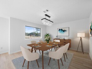 5762 Birdwood Rd in Houston, TX - Building Photo - Building Photo