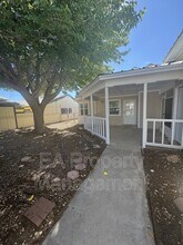 4830 Aquamarine Dr NE in Rio Rancho, NM - Building Photo - Building Photo