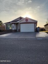 1733 Shreya St in El Paso, TX - Building Photo