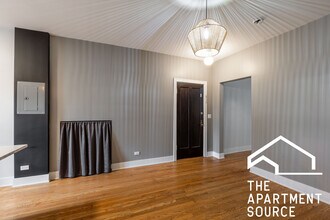 4015 N Lowell Ave, Unit 3W in Chicago, IL - Building Photo - Building Photo