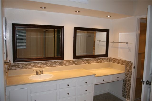 property at 400 N Acacia Ave